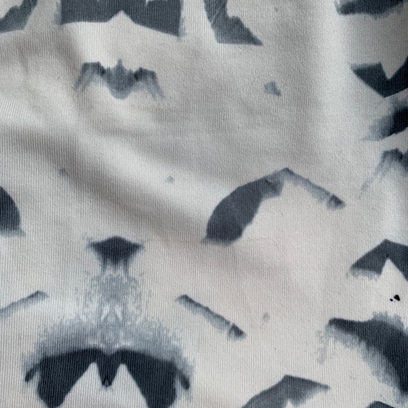 Lululemon tank - Picture 5 of 5